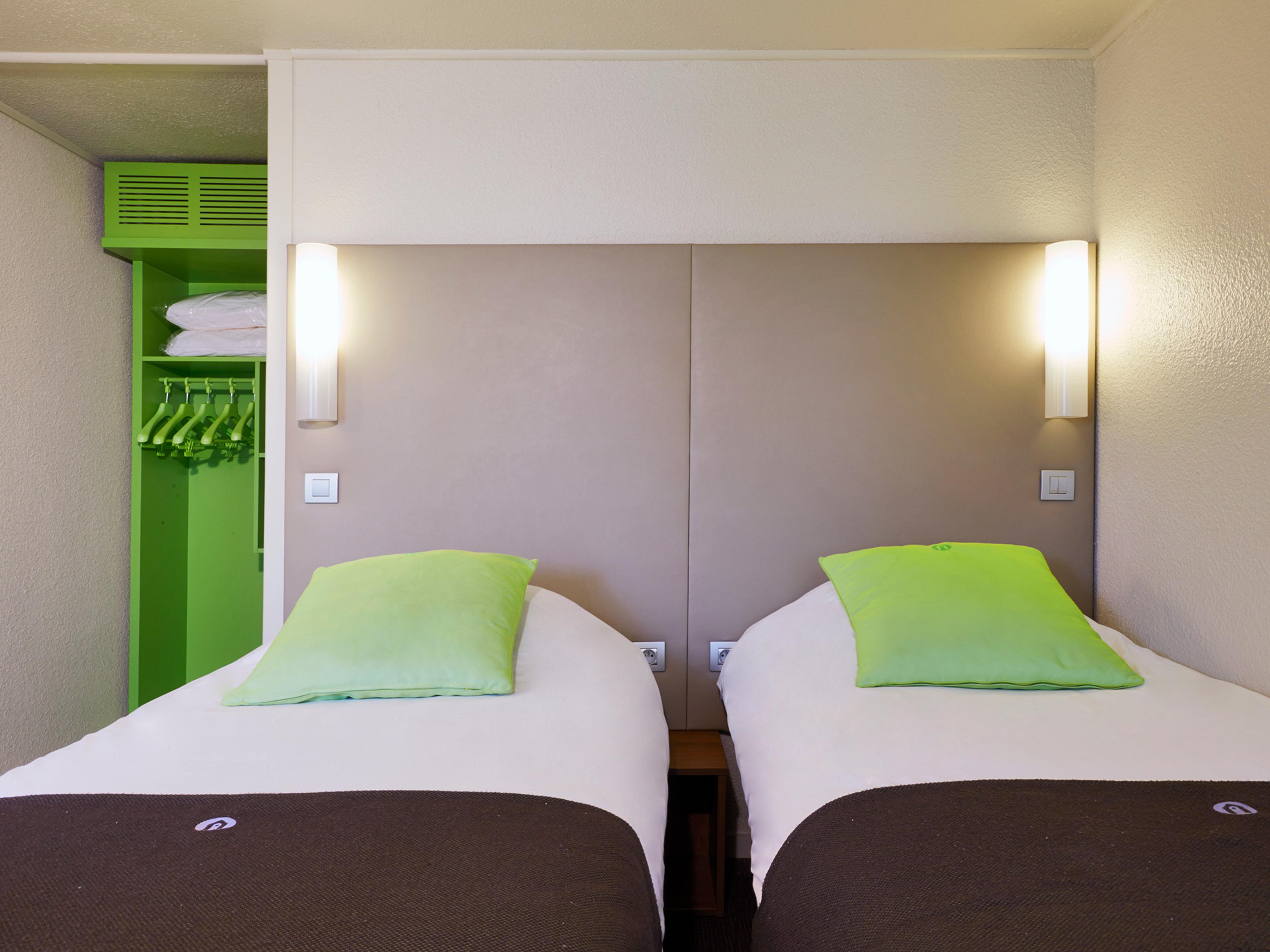 Campanile Annecy - Cran Gevrier Hotel Exterior foto