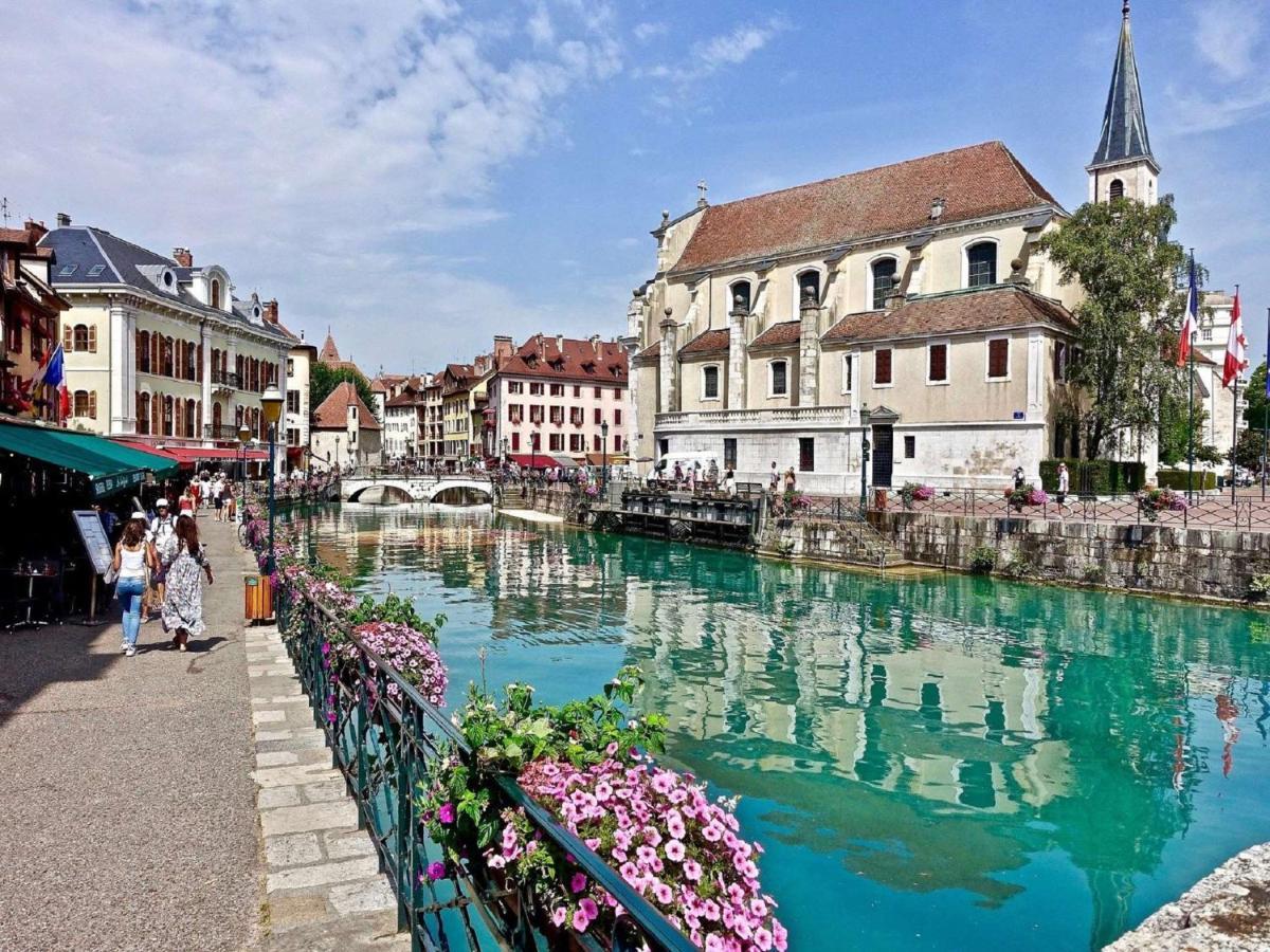 Campanile Annecy - Cran Gevrier Hotel Exterior foto